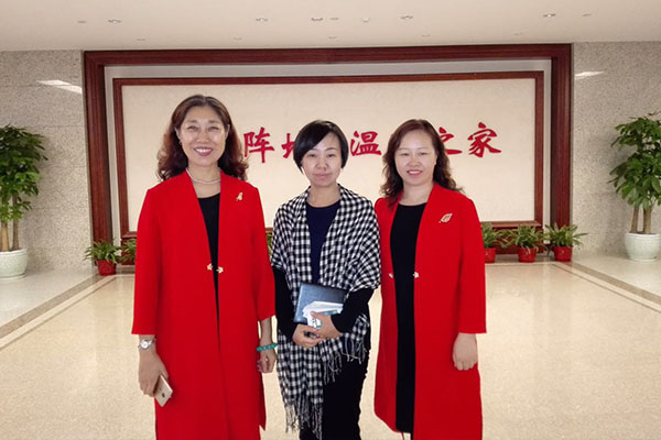 相片6-3左吕明臻中马处长，右吴巍.jpg