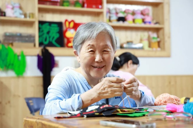 眼睛的雾在淡去，人生的光在亮起——八旬的我在爸妈在线身心同调的收获